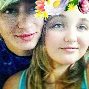 Meet your Posher, Michaela